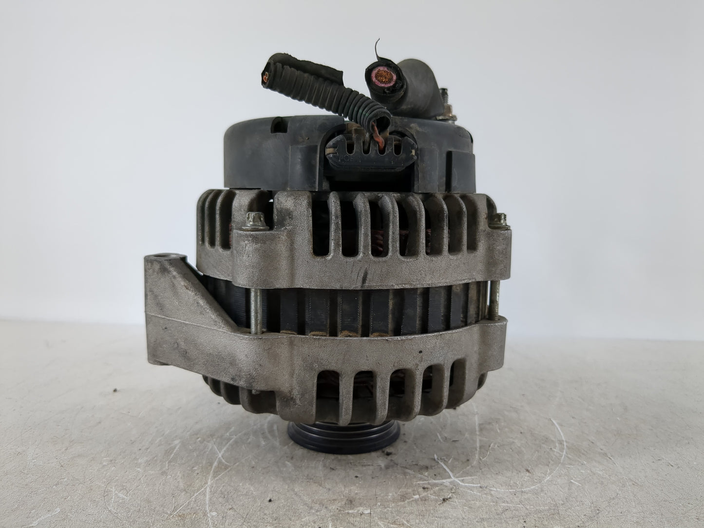 2003-2004 Gmc Savana 2500 Alternator Replacement Generator Charging Assembly Engine OEM Fits Fits 2002 2003 2004 2005 OEM Us
