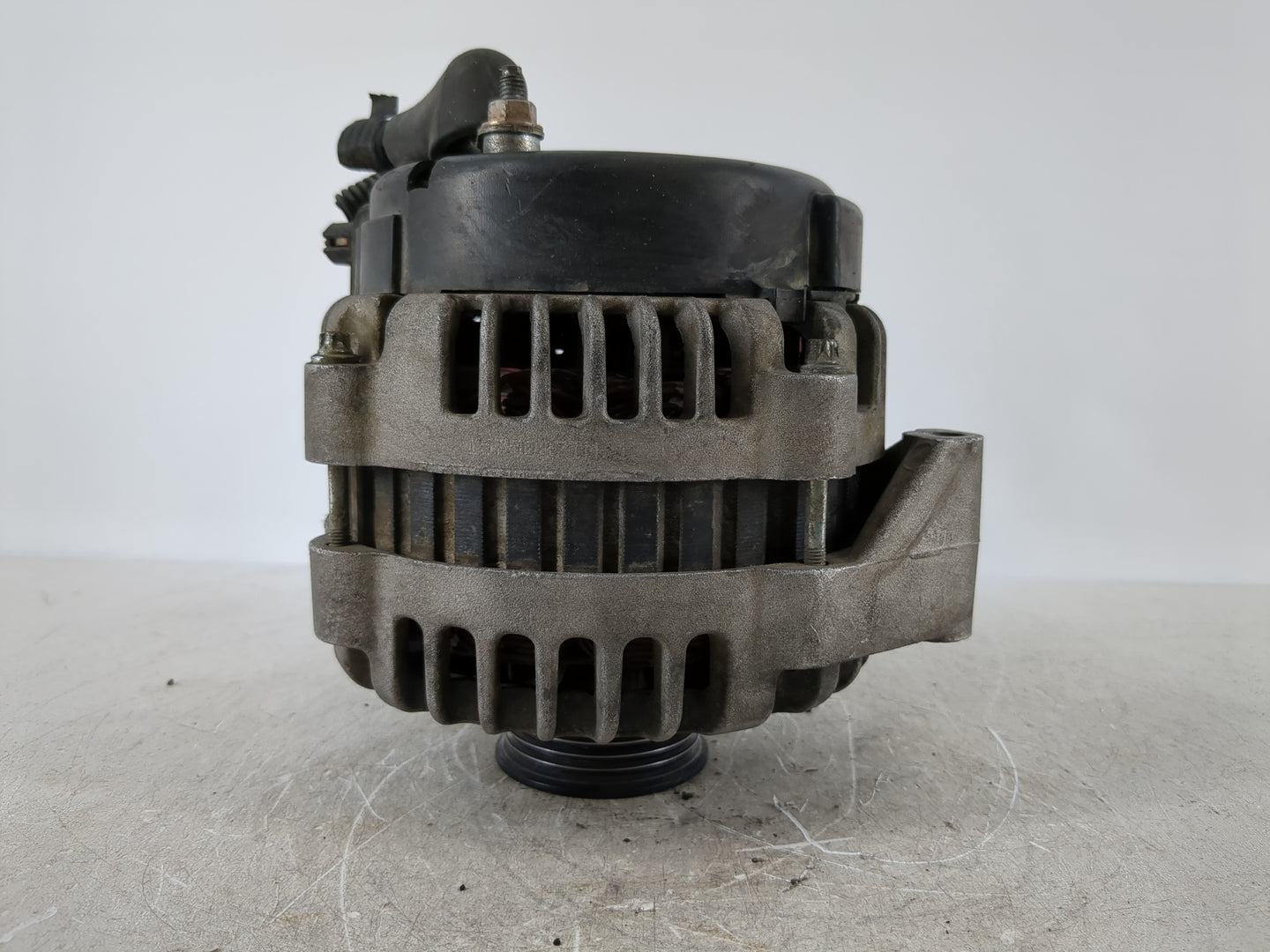 2003-2004 Gmc Savana 2500 Alternator Replacement Generator Charging Assembly Engine OEM Fits Fits 2002 2003 2004 2005 OEM Us