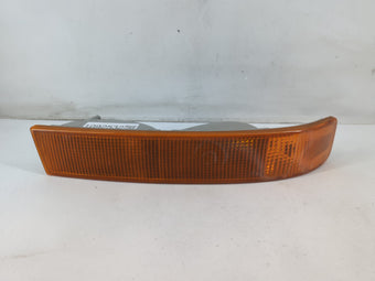 compare product 2004 Gmc Savana 2500 Passenger Side Turn Signal Lamp 1092532