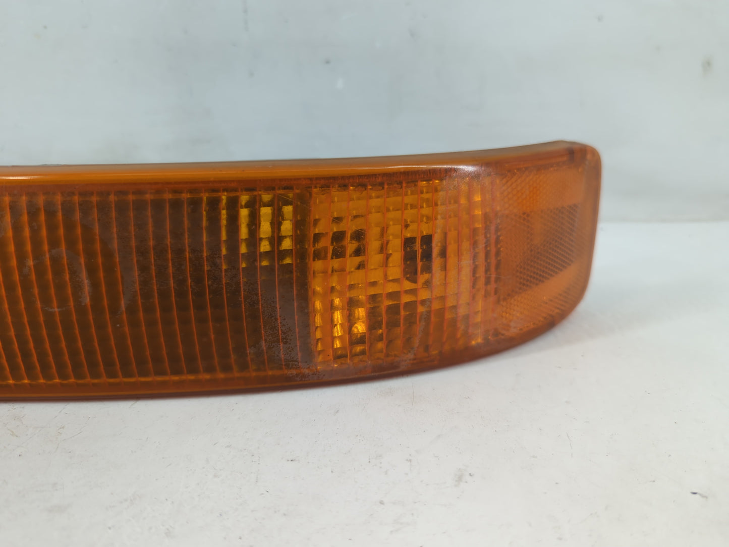 2004 Gmc Savana 2500 Passenger Side Turn Signal Lamp 1092532 - Oemusedautoparts1.com