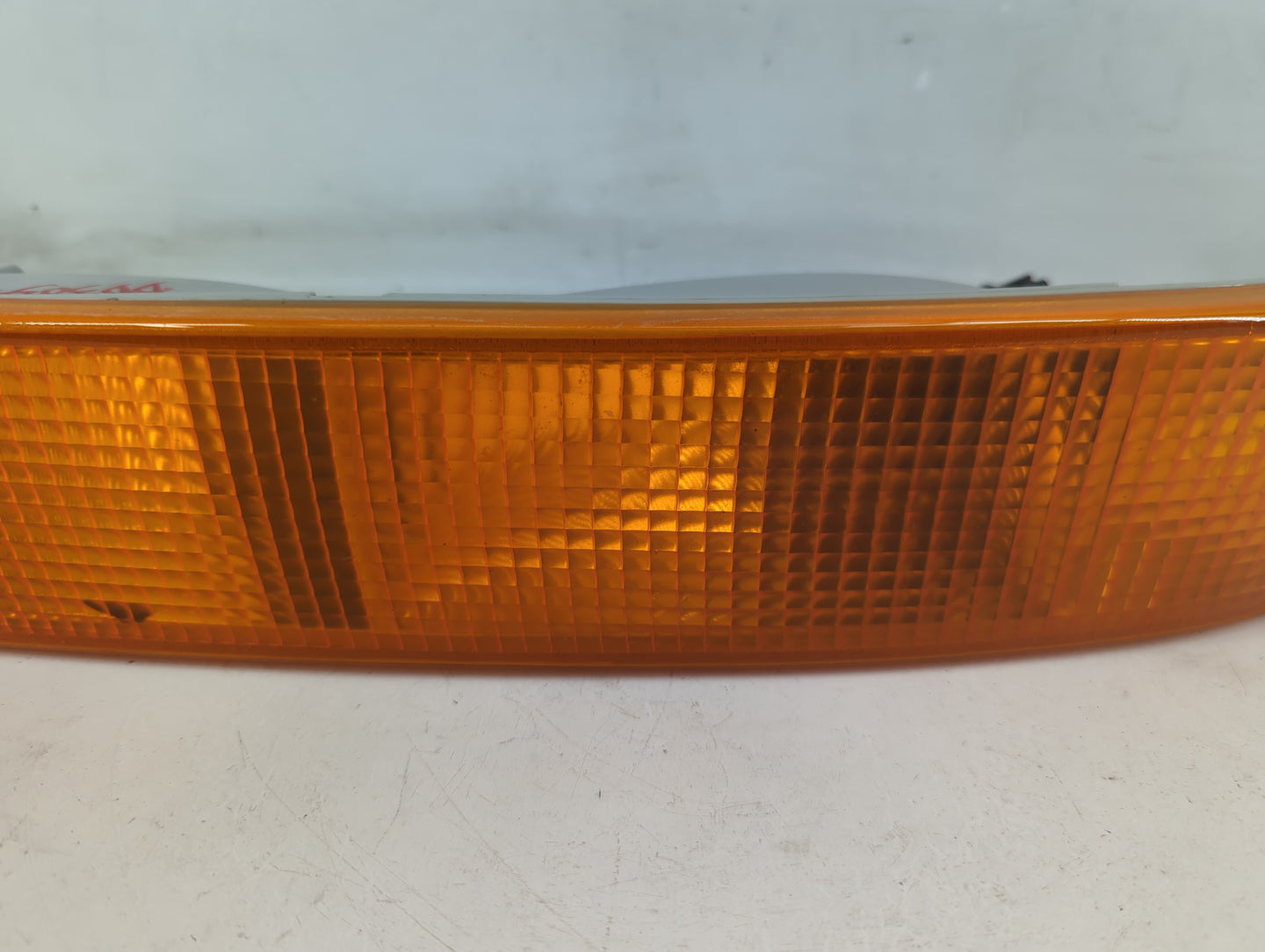 2004 Gmc Savana 2500 Passenger Side Turn Signal Lamp 1092533 - Oemusedautoparts1.com