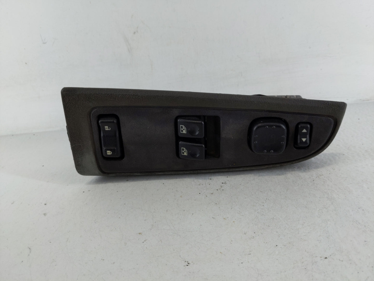 2003-2007 Gmc Sierra 1500 Master Power Window Switch Replacement Driver Side Left Fits Fits 2003 2004 2005 2006 2007 OEM Use