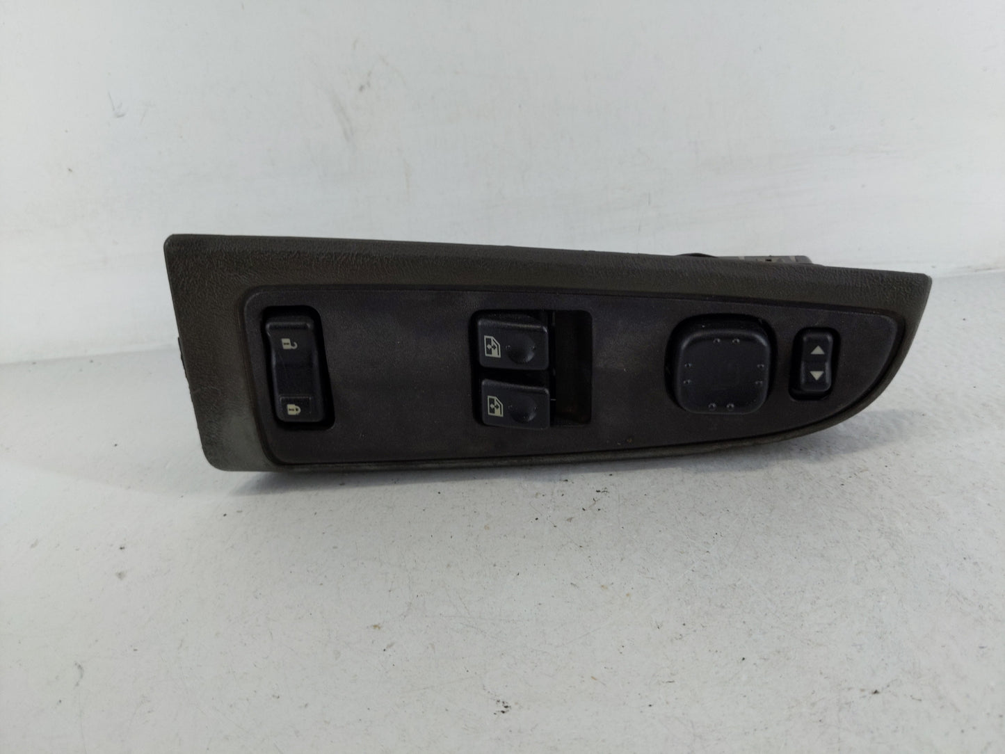 2003-2007 Gmc Sierra 1500 Master Power Window Switch Replacement Driver Side Left Fits Fits 2003 2004 2005 2006 2007 OEM Use