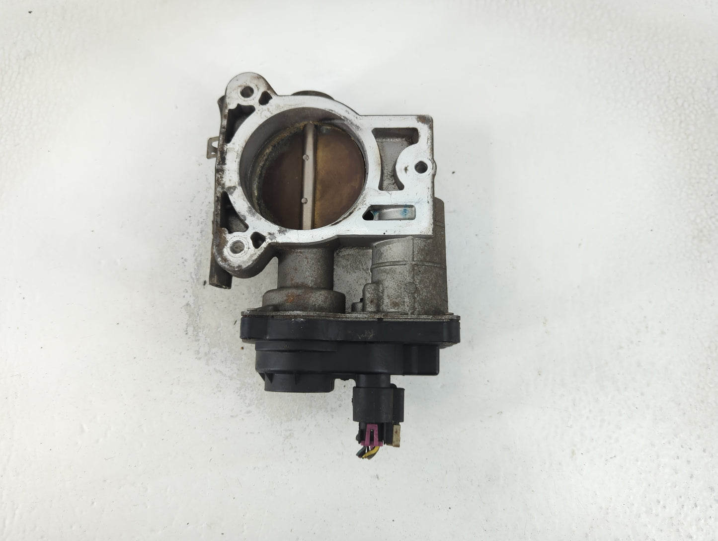 2003-2007 Gmc Sierra 1500 Throttle Body P/N:143161 Fits Fits 2003 2004 2005 2006 2007 OEM Used Auto Parts - Oemusedautoparts