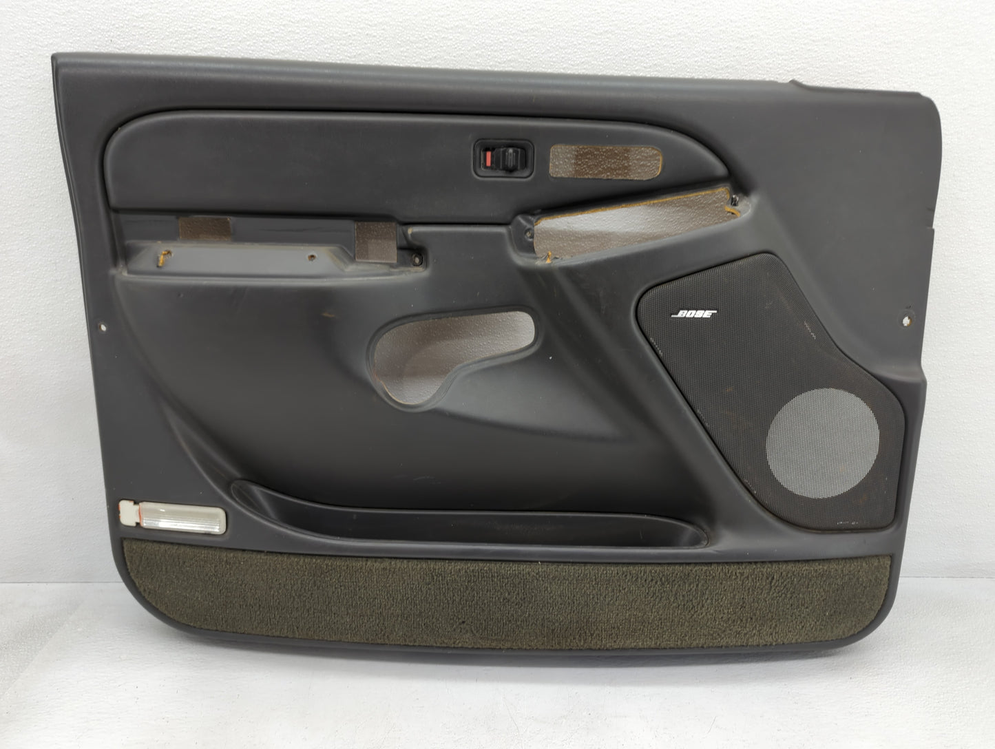 2004 Gmc Sierra 1500 Front Left Driver Interior Door Panel Trim Dark Grey - Oemusedautoparts1.com