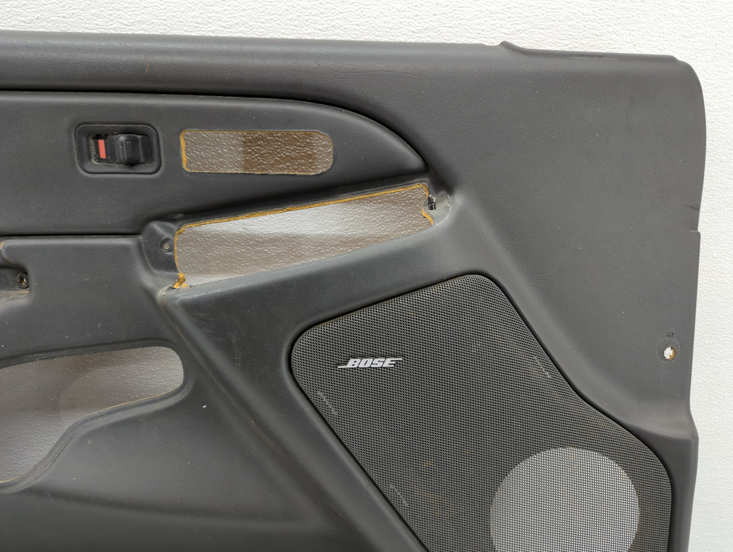 2004 Gmc Sierra 1500 Front Left Driver Interior Door Panel Trim Dark Grey - Oemusedautoparts1.com