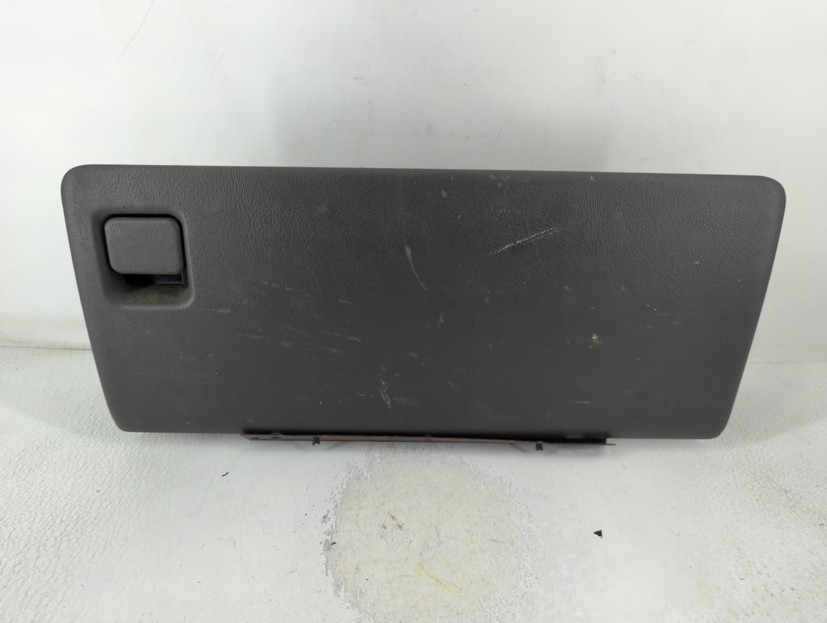 2004 Gmc Sierra 1500 Passenger Glove Box Door Storage Compartment Black - Oemusedautoparts1.com
