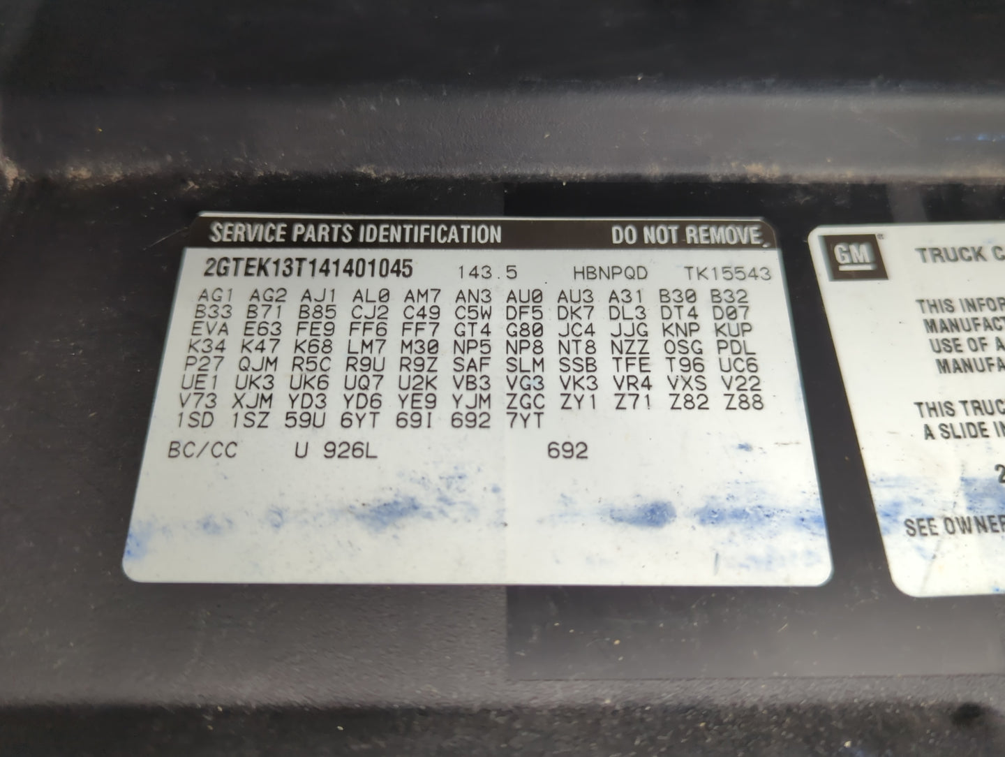 2004 Gmc Sierra 1500 Passenger Glove Box Door Storage Compartment Black - Oemusedautoparts1.com