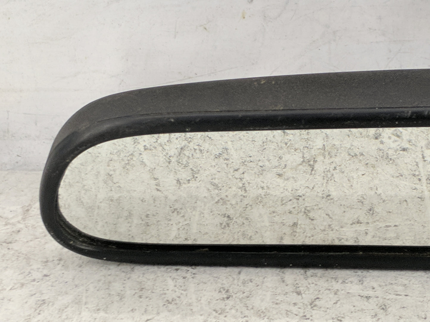 2004 Gmc Sierra 2500 Interior Rear View Mirror Replacement OEM P/N:E6 011084 Fits OEM Used Auto Parts - Oemusedautoparts1.co