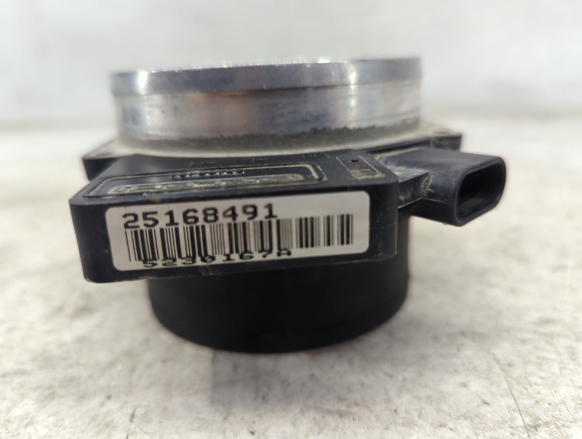 1999-2004 Gmc Sierra 2500 Mass Air Flow Meter Maf Sensor 1486429 - Oemusedautoparts1.com