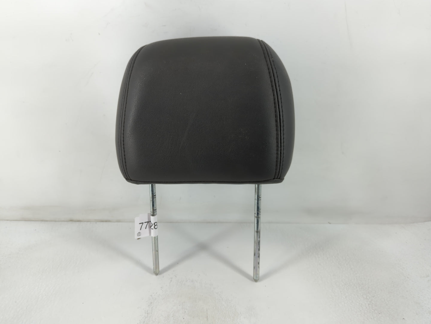2003-2007 Gmc Sierra 2500 Headrest Head Rest Front Driver Passenger Seat Fits Fits 2003 2004 2005 2006 2007 OEM Used Auto Pa