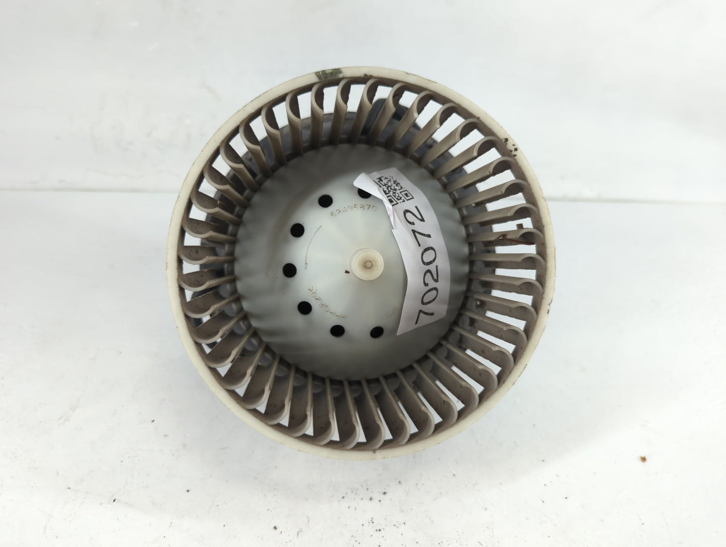 2003-2014 Gmc Sierra 3500 Heater AC Blower Motor P/N:52400177 52495870 Fits OEM Used Auto Parts - Oemusedautoparts1.com