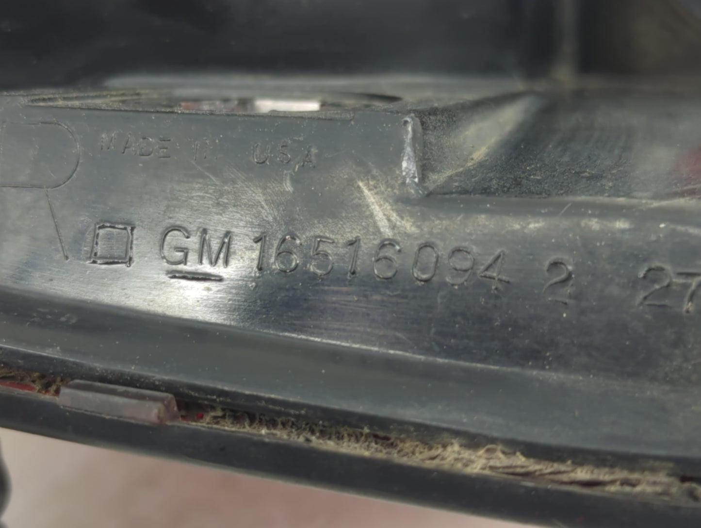 2002-2004 Gmc Sonoma Tail Light Assembly Passenger Right OEM P/N:16516094 Fits Fits 2002 2003 2004 OEM Used Auto Parts - Oem