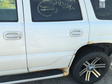 2000-2006 Gmc Yukon Driver Rear Door Oem - Oemusedautoparts1.com