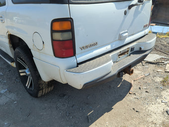compare product 2001-2006 Gmc Yukon Rear Bumper Assembly Oem 1157960