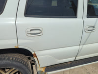 2000-2006 Gmc Yukon Passenger Rear Door Oem 1158000 - Oemusedautoparts1.com