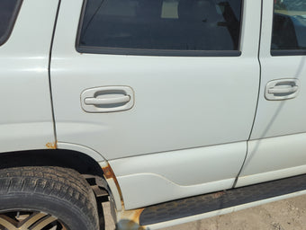 compare product 2000-2006 Gmc Yukon Passenger Rear Door Oem 1158000