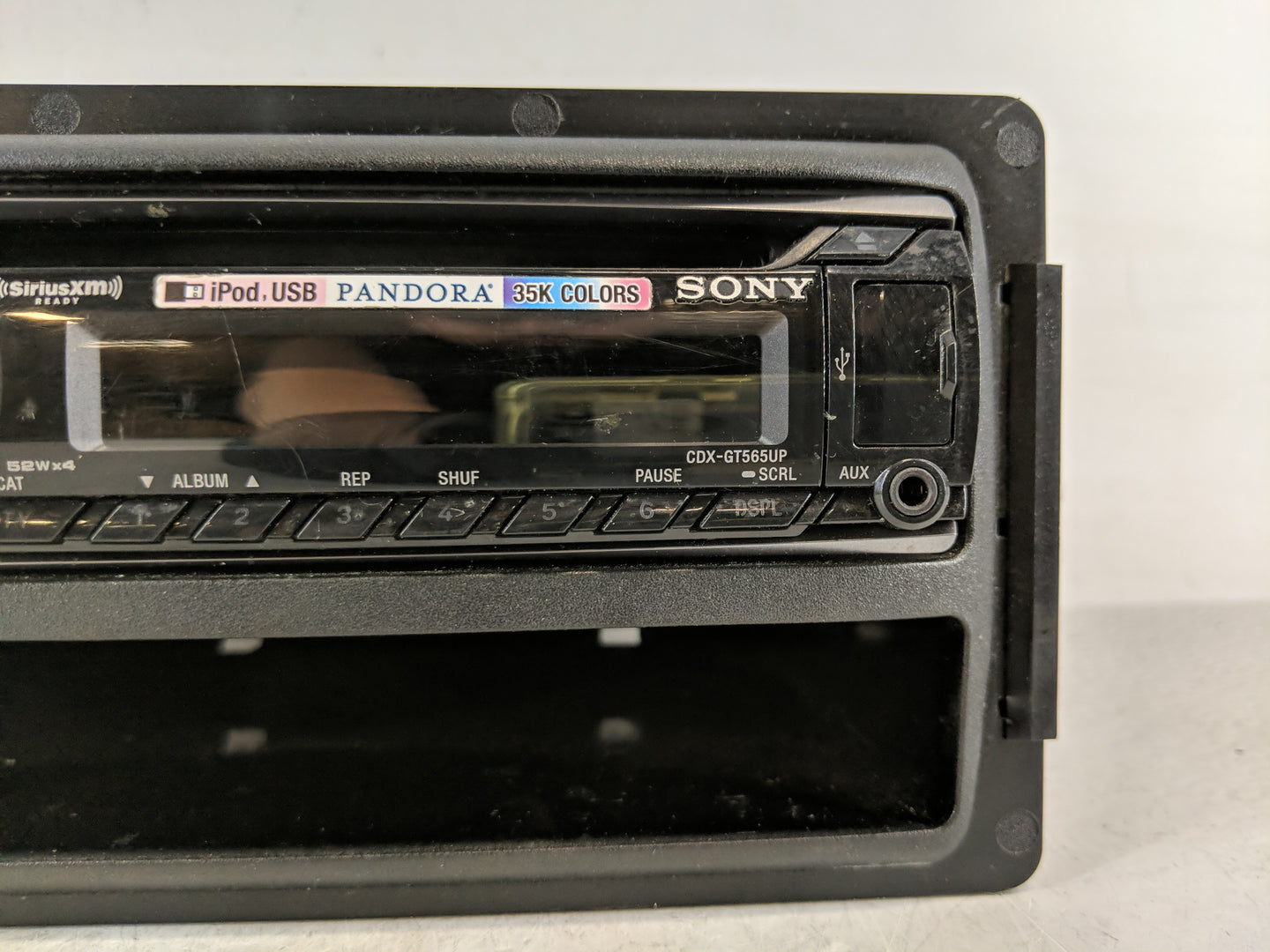 2003-2006 Gmc Yukon Radio AM FM Cd Player Receiver Replacement Fits Fits 2003 2004 2005 2006 OEM Used Auto Parts - Oemusedau