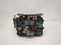 2003-2006 Gmc Yukon Fusebox Fuse Box Panel Relay Module P/N:15177117-01 Fits Fits 2003 2004 2005 2006 OEM Used Auto Parts - 