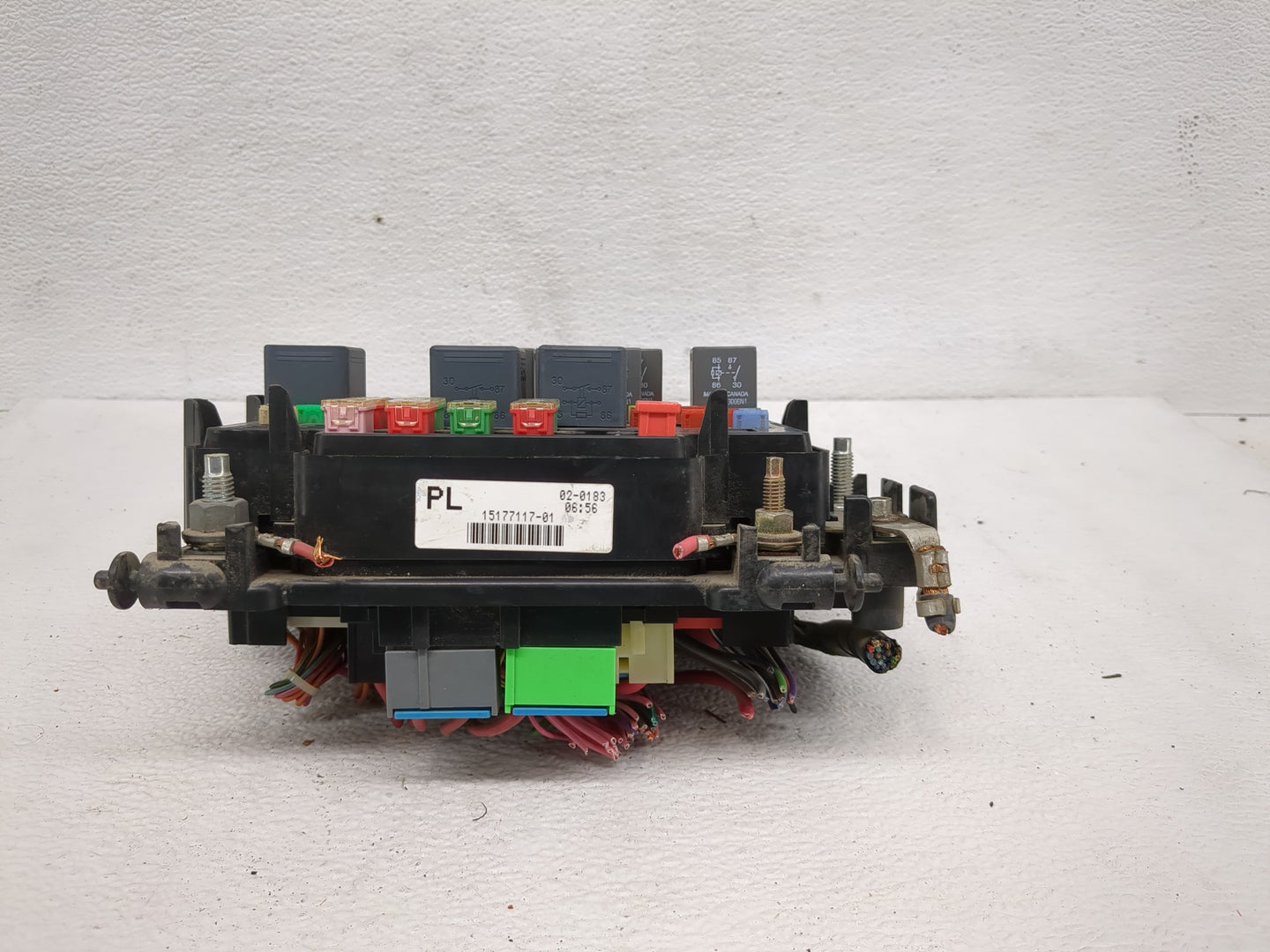 2003-2006 Gmc Yukon Fusebox Fuse Box Panel Relay Module P/N:15177117-01 Fits Fits 2003 2004 2005 2006 OEM Used Auto Parts - 