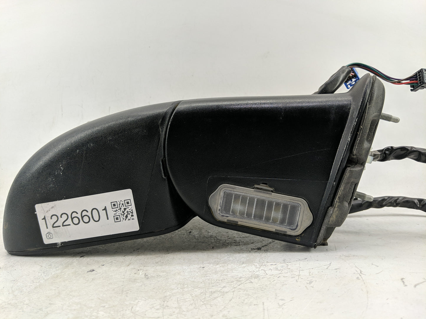 2003-2006 Gmc Yukon Side Mirror Replacement Passenger Right View Door Mirror Fits Fits 2003 2004 2005 2006 2007 OEM Used Aut