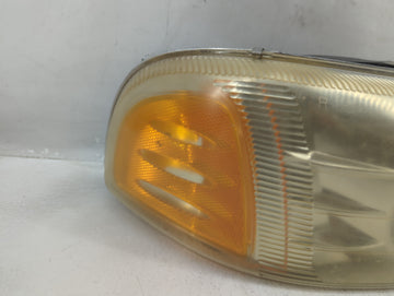 2001-2006 Gmc Yukon Passenger Right Oem Head Light Headlight Lamp