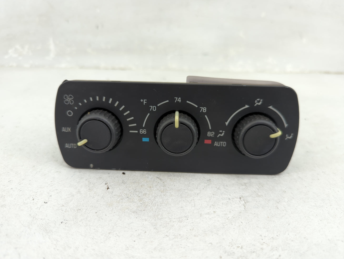 2003-2006 Gmc Yukon Climate Control Module Temperature AC/Heater Replacement P/N:15112020 Fits Fits 2003 2004 2005 2006 OEM 