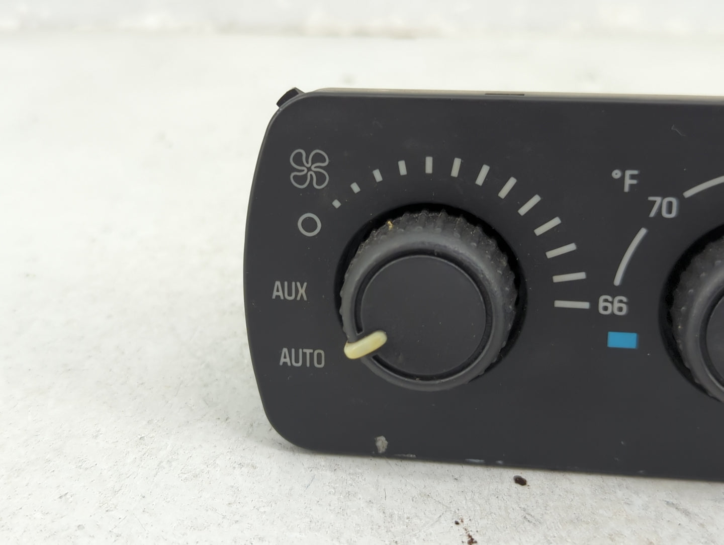 2003-2006 Gmc Yukon Climate Control Module Temperature AC/Heater Replacement P/N:15112020 Fits Fits 2003 2004 2005 2006 OEM 