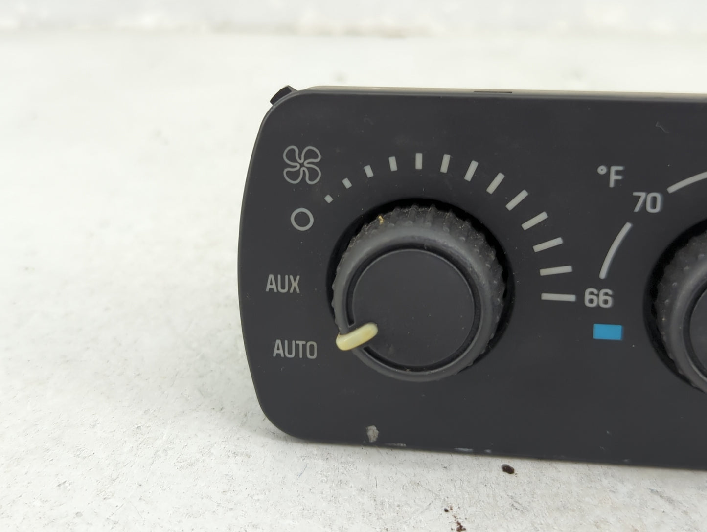 2003-2006 Gmc Yukon Climate Control Module Temperature AC/Heater Replacement P/N:15112020 Fits Fits 2003 2004 2005 2006 OEM 