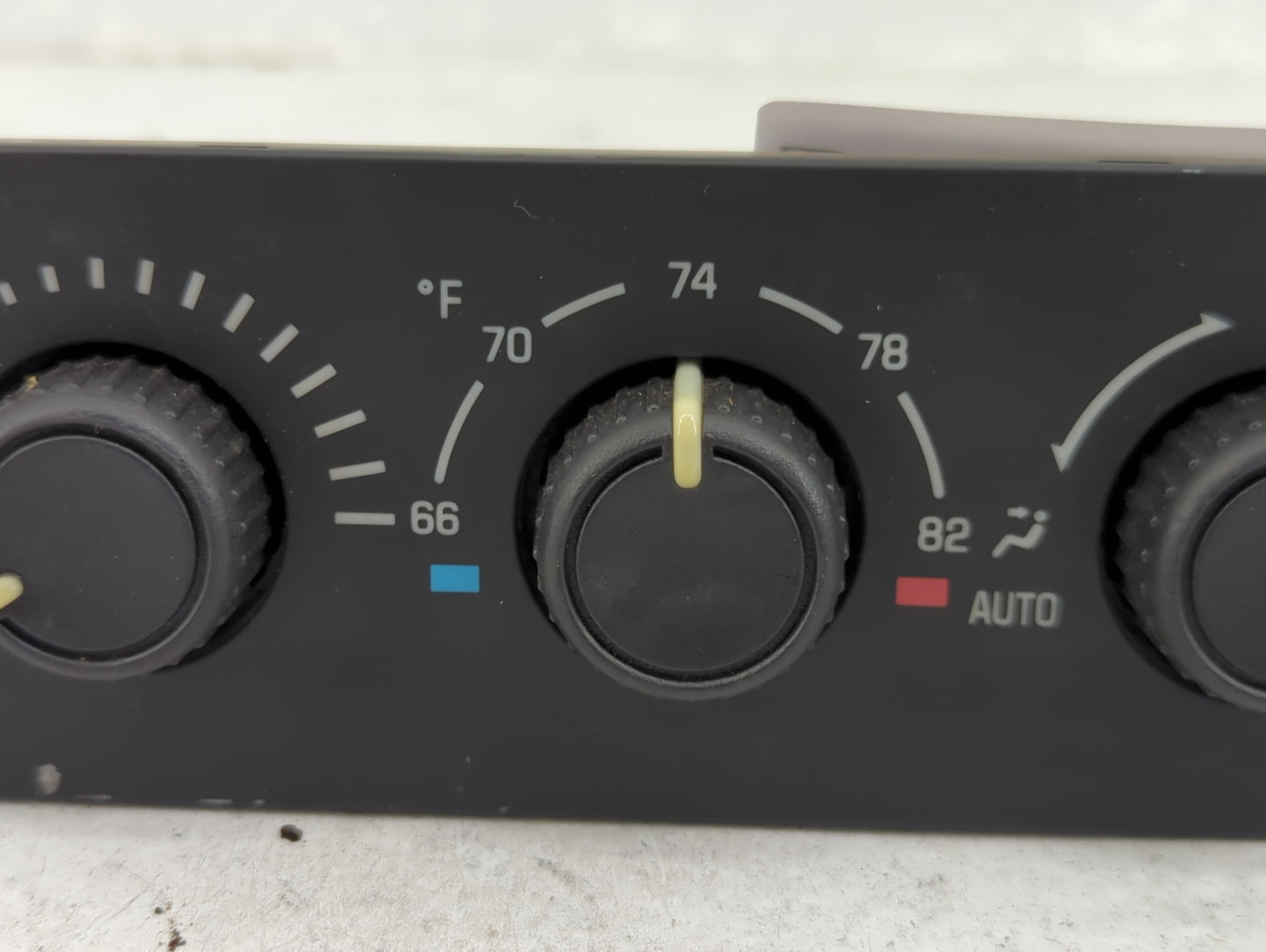 2003-2006 Gmc Yukon Climate Control Module Temperature AC/Heater Replacement P/N:15112020 Fits Fits 2003 2004 2005 2006 OEM 