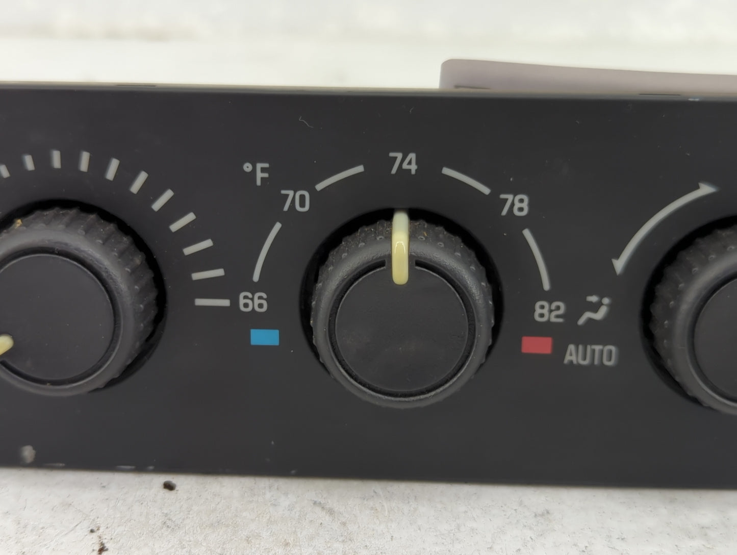 2003-2006 Gmc Yukon Climate Control Module Temperature AC/Heater Replacement P/N:15112020 Fits Fits 2003 2004 2005 2006 OEM 