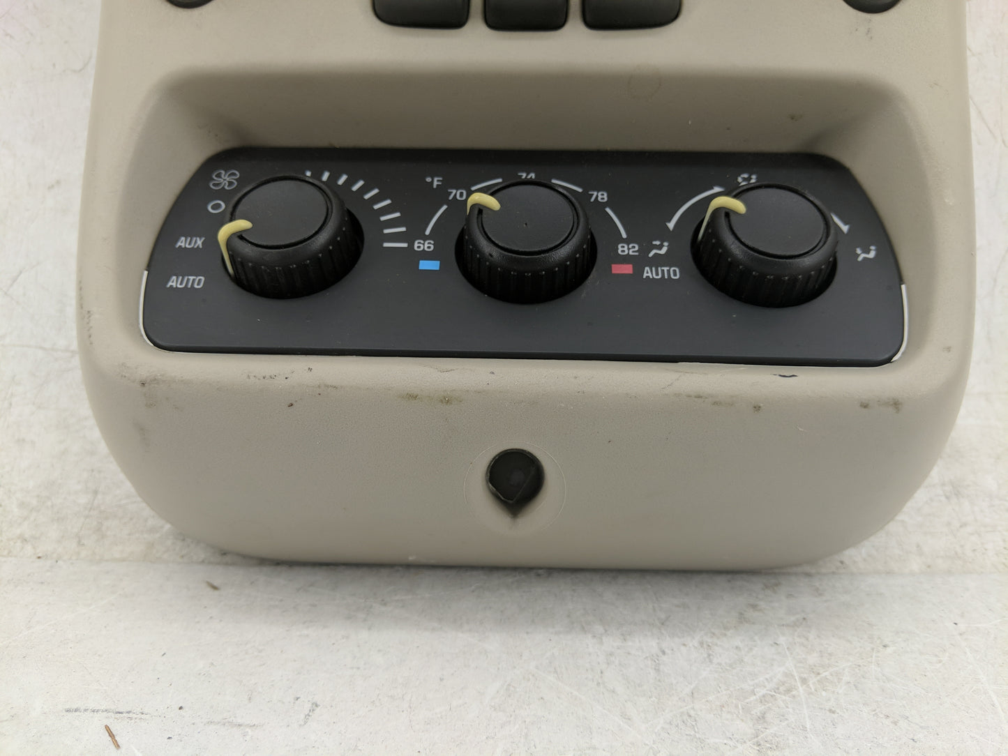 2003-2006 Gmc Yukon Climate Control Module Temperature AC/Heater Replacement P/N:15112020 Fits Fits 2003 2004 2005 2006 OEM 