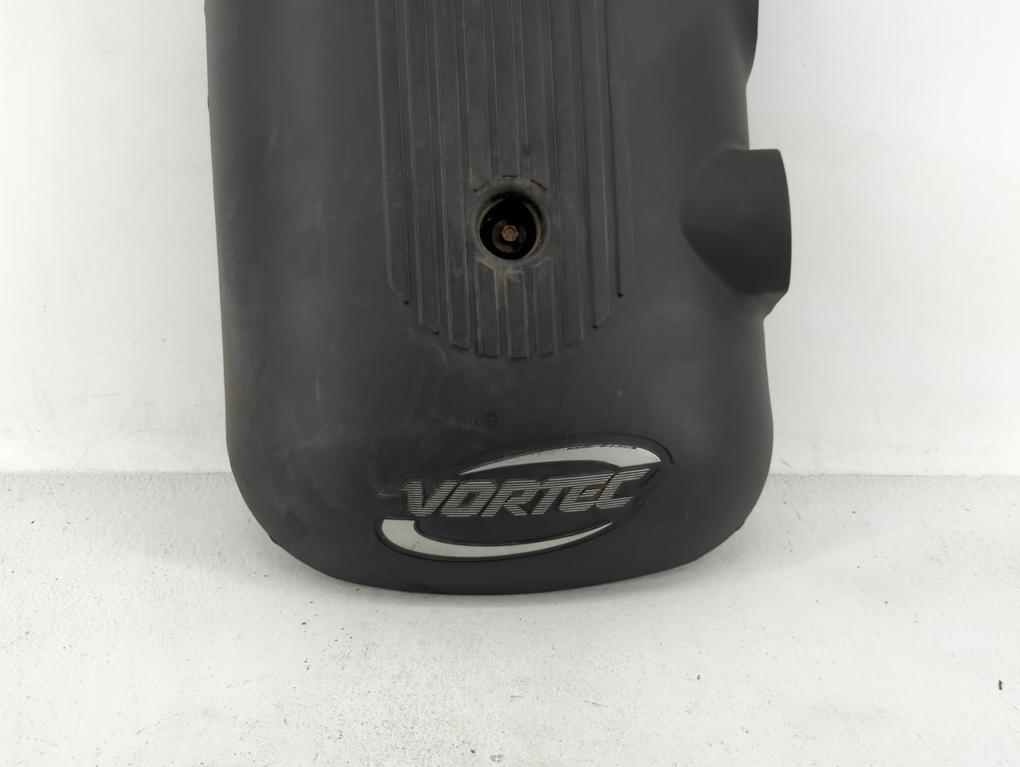 2004 Gmc Yukon Engine Cover - Oemusedautoparts1.com