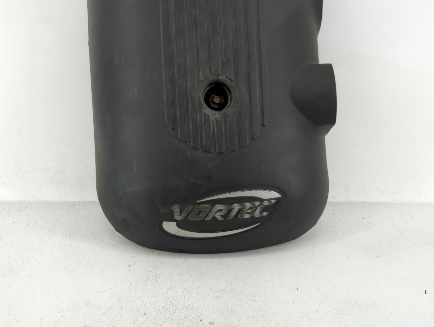 2004 Gmc Yukon Engine Cover - Oemusedautoparts1.com