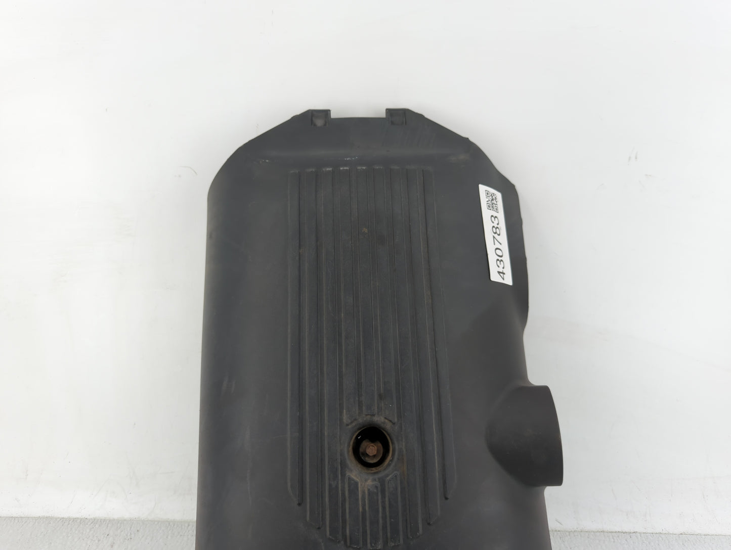 2004 Gmc Yukon Engine Cover - Oemusedautoparts1.com