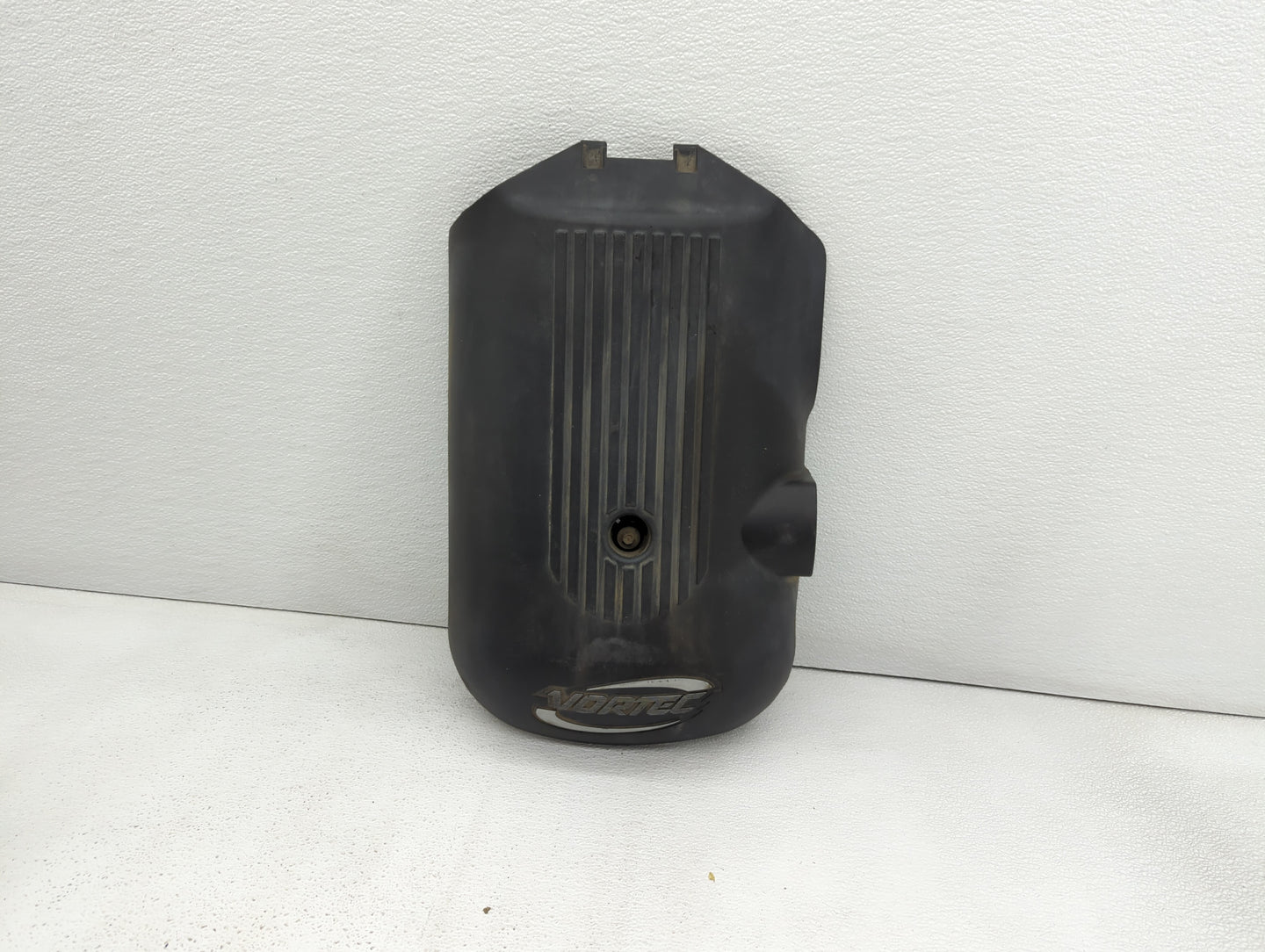 2004 Gmc Yukon Engine Cover - Oemusedautoparts1.com