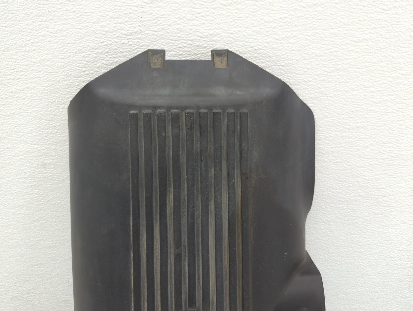2004 Gmc Yukon Engine Cover - Oemusedautoparts1.com