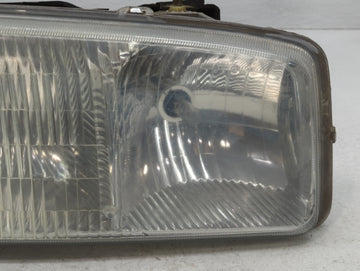 2001-2006 Gmc Yukon Passenger Right Oem Head Light Headlight Lamp