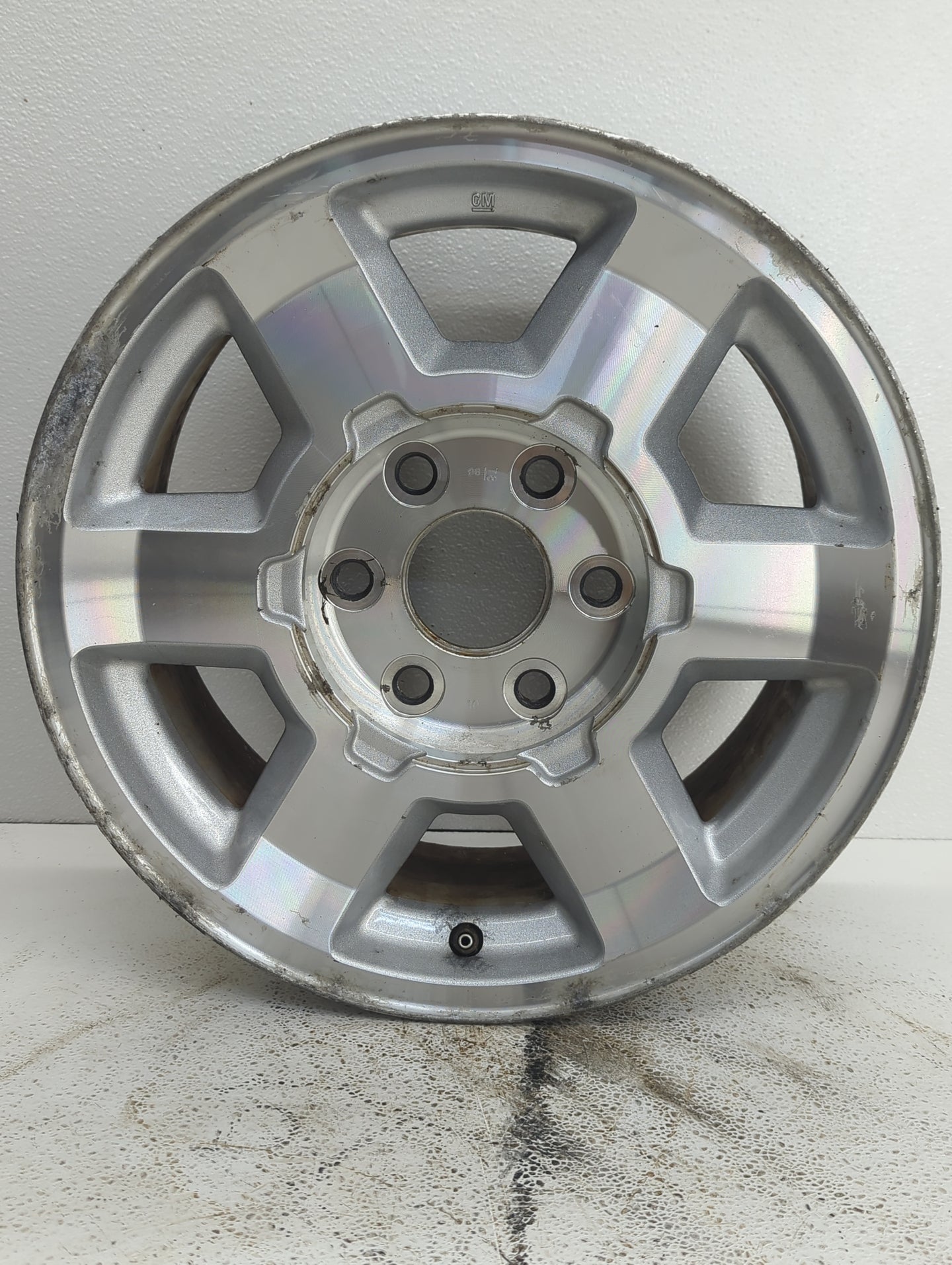 2003-2006 Gmc Yukon Oem Wheel Rim - Oemusedautoparts1.com