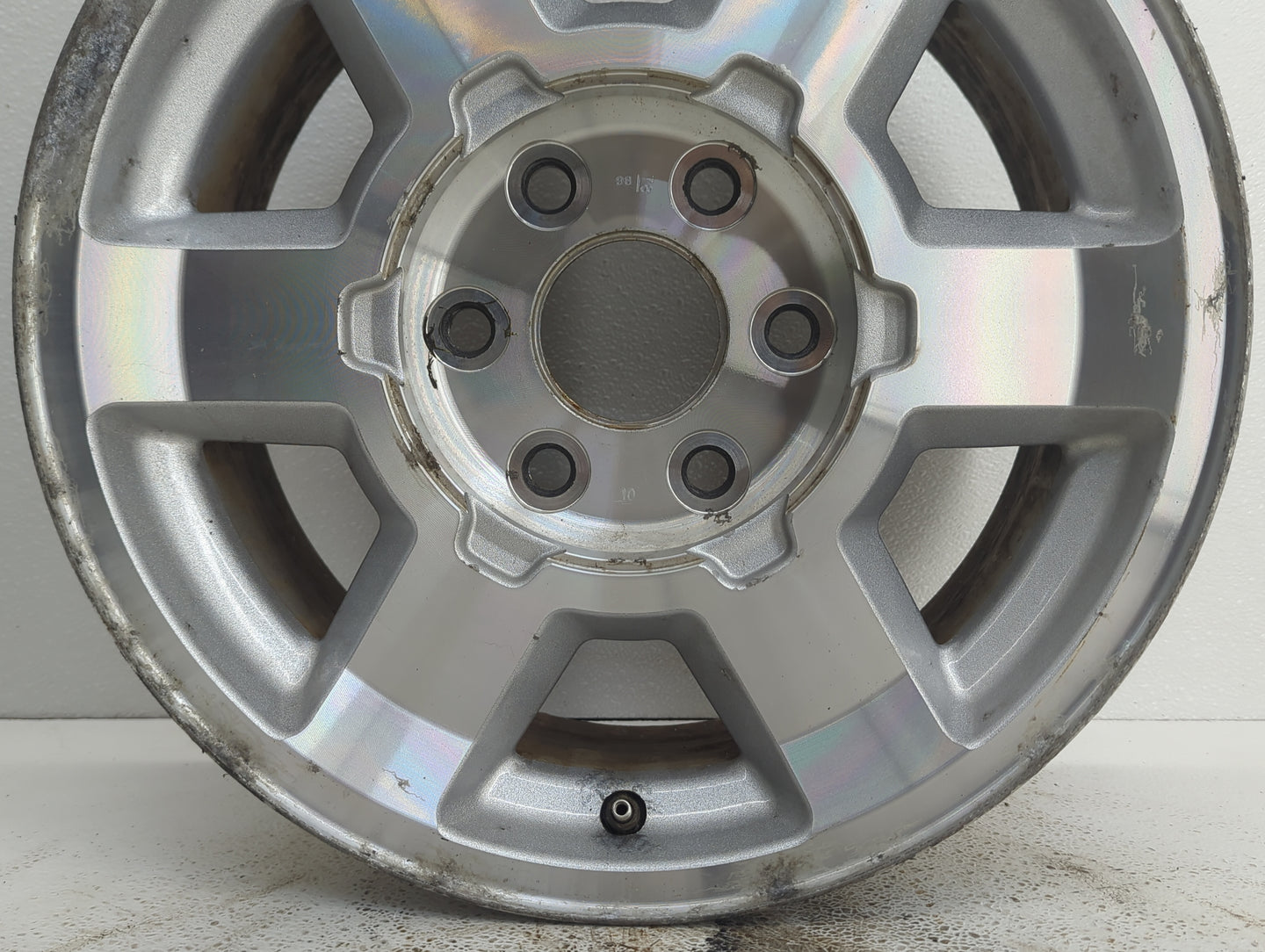 2003-2006 Gmc Yukon Oem Wheel Rim - Oemusedautoparts1.com