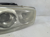2001-2006 Gmc Yukon Passenger Right Oem Head Light Headlight Lamp - Oemusedautoparts1.com