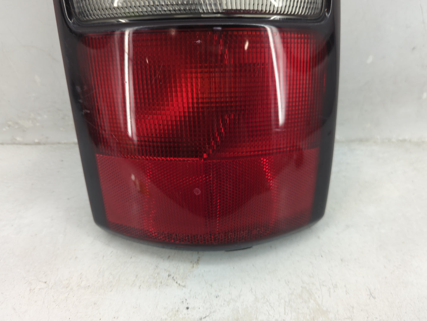 2004-2006 Gmc Yukon Tail Light Assembly Passenger Right OEM Fits Fits 2004 2005 2006 OEM Used Auto Parts - Oemusedautoparts1