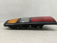 2004-2006 Gmc Yukon Xl Tail Light Assembly Passenger Right OEM P/N:15113218 Fits Fits 2004 2005 2006 OEM Used Auto Parts - O