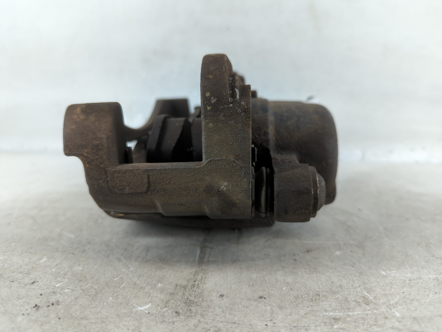 Gmc Yukon Xl Front Passenger Right Brake Caliper - Oemusedautoparts1.com
