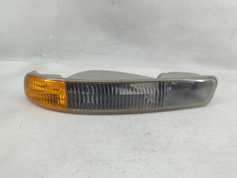compare product 2000-2006 Gmc Yukon Xl 1500 Driver Left Oem Front Light Lamp