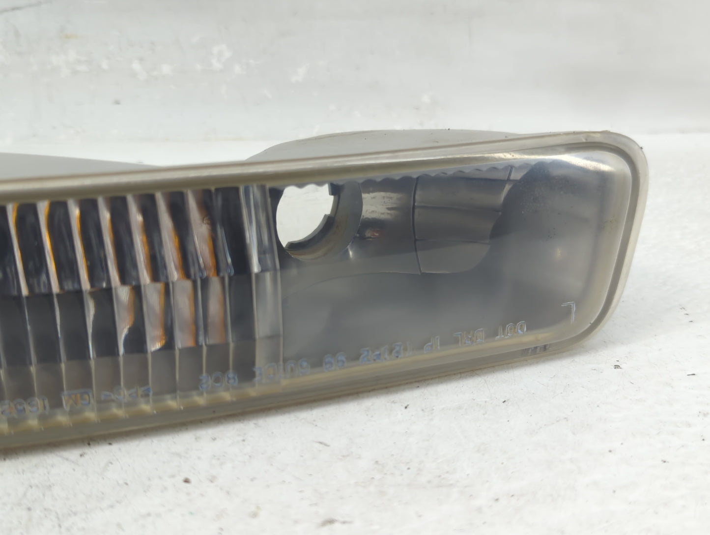 2000-2006 Gmc Yukon Xl 1500 Driver Left Oem Front Light Lamp - Oemusedautoparts1.com