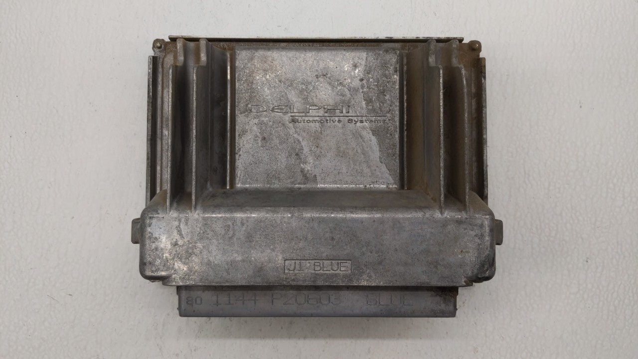 2004 Gmc Yukon Xl 1500 PCM Engine Control Computer ECU ECM PCU OEM P/N:12586242 12583660 Fits OEM Used Auto Parts - Oemuseda