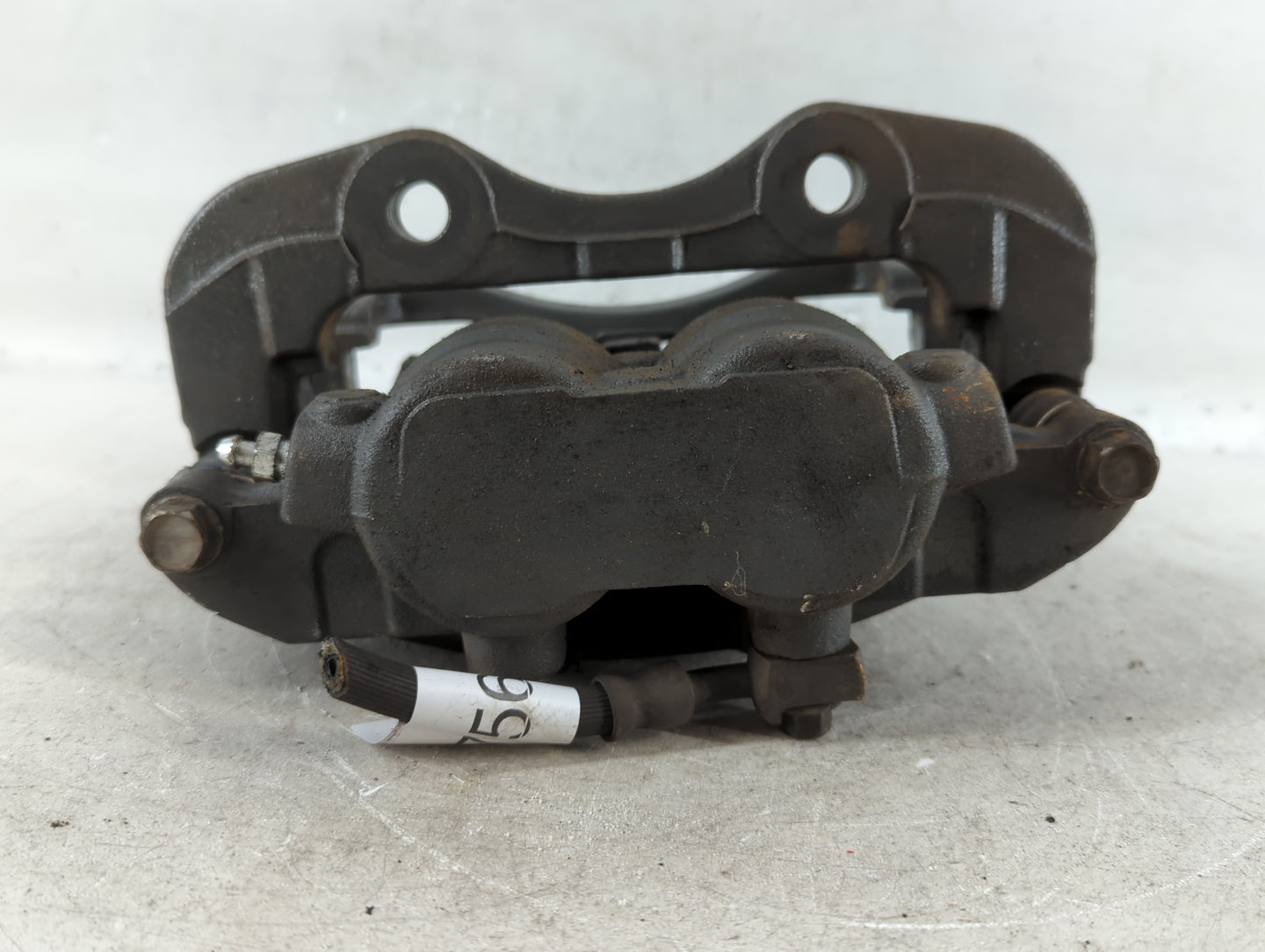 2000-2006 Gmc Yukon Xl 1500 Front Passenger Right Brake Caliper - Oemusedautoparts1.com