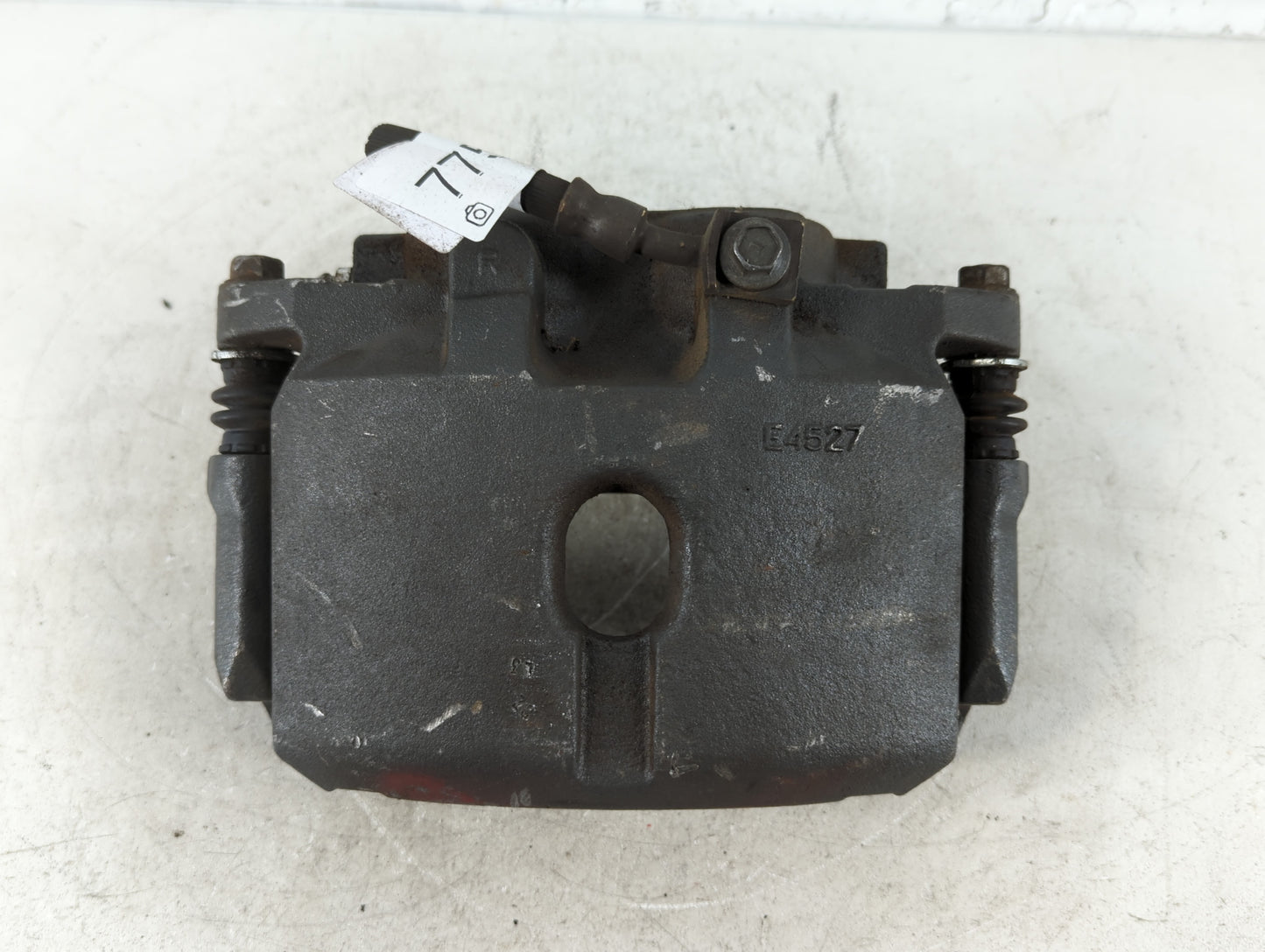 2000-2006 Gmc Yukon Xl 1500 Front Passenger Right Brake Caliper - Oemusedautoparts1.com
