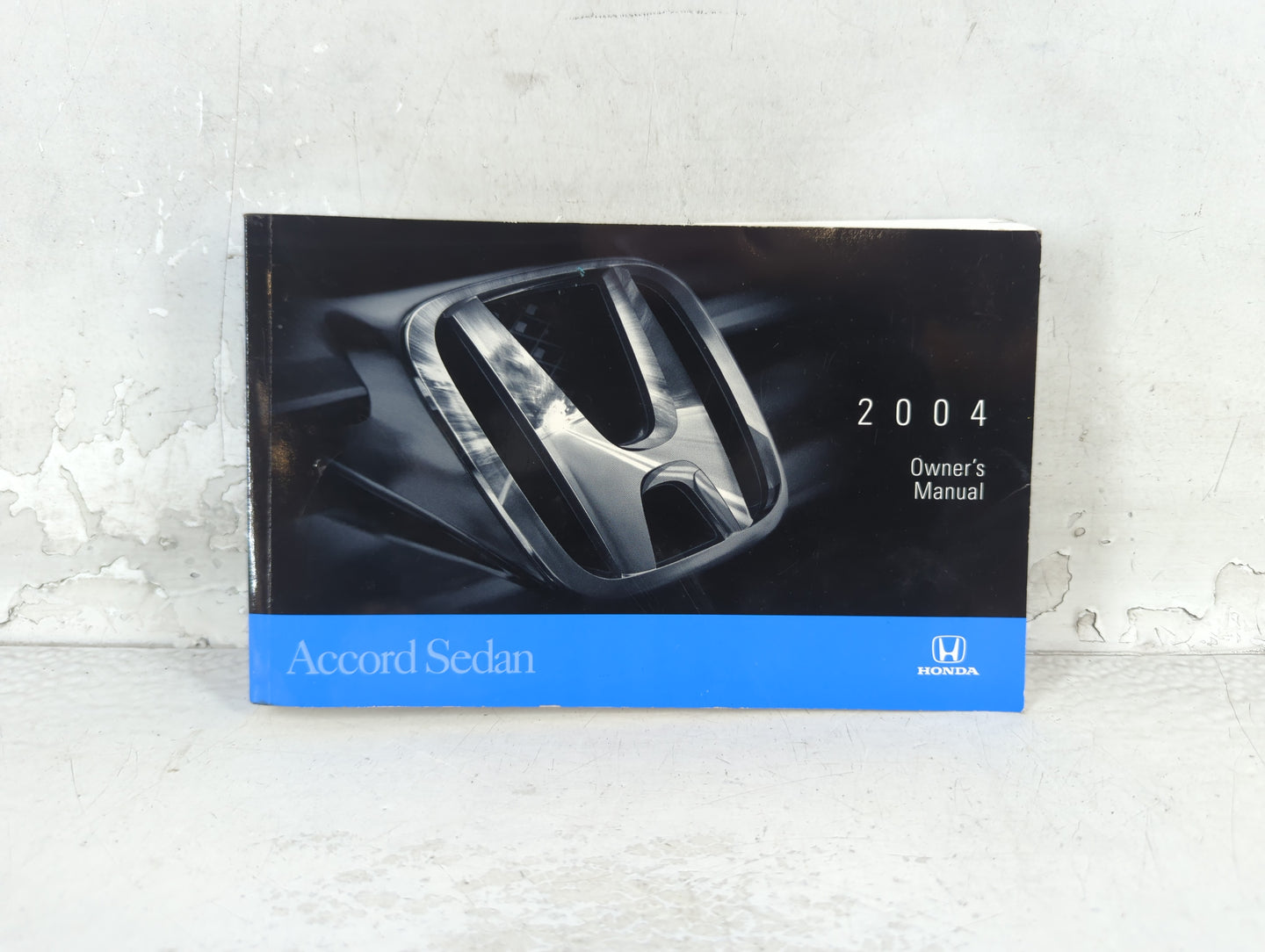 2004 Honda Accord Owners Manual Book Guide P/N:31SDA610 00X31-SDA-6101 OEM Used Auto Parts - Oemusedautoparts1.com